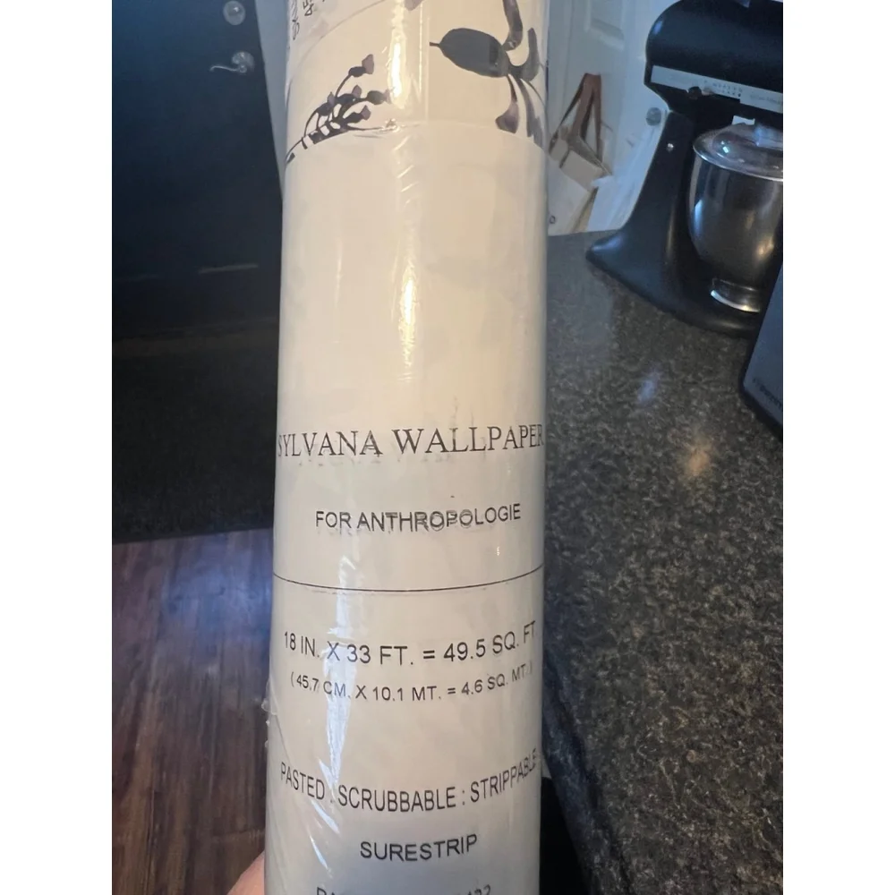 New Anthropologie Sylvana Black & White Wallpaper
